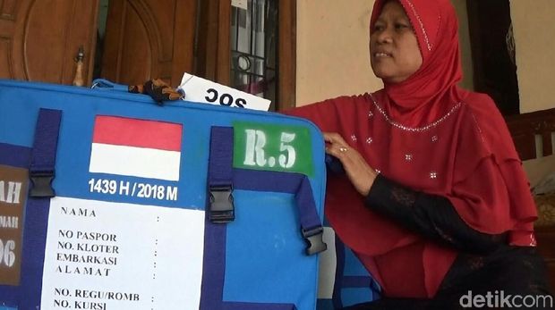 Perjuangan Kakek Penambal Ban Menabung hingga Akhirnya Naik Haji