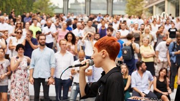 Selain itu akan dibesut Today at Apple yang menghadirkan beragam kegiatan, seperti musik, fotografi dan film. Foto: Apple