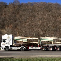 Rumah ini berkonsep flat pack dan bisa ditempatkan di lokasi mana pun, sesuai keinginan pemilik. Diantar menggunakan truk, rumah hanya membutuhkan waktu enam jam untuk dibangun. Foto: Dok. Bored Panda/M.A.Di.