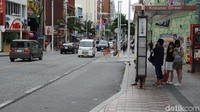 Jalan Kokusai hanya tutup di Hari Minggu keempat pada setiap bulannya. Hari libur lainnya saat liburan tahun baru masehi dan tahun baru China (Masaul/detikTravel)