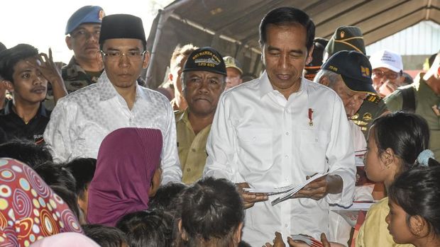 Untung Rugi Jokowi Jadi Petahana Presiden di Tahun Politik