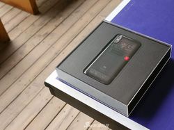 Penampakan Ponsel Paling Gahar Xiaomi Berbodi Transparan