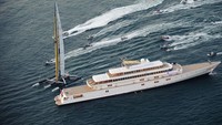 Rising Sun sebelumnya dimiliki oleh pendiri Oracle, Larry Ellison. Superyacht itu lalu dijual kepada maestro industri musik David Geffen dengan biaya sebesar USD 590 juta pada tahun 2010 (CNN Sport)