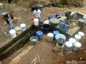 Kemarau, Warga Banyumas Mulai Kesulitan Air Bersih