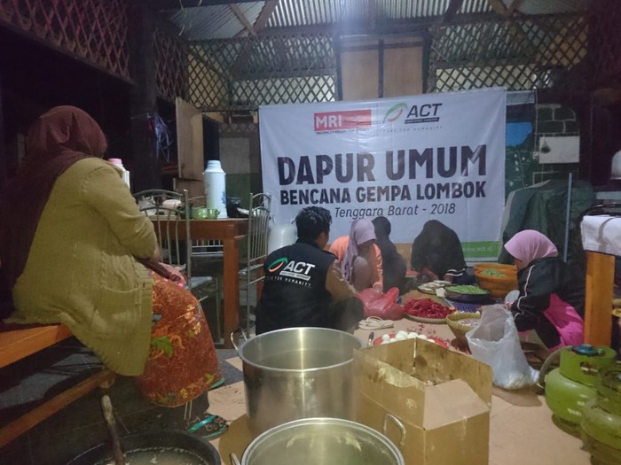Kisah Pengungsi Gempa Lombok Melawan Trauma dan Dingin