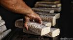 Industri Rumahan Perajin Tempe yang Tetap Bertahan
