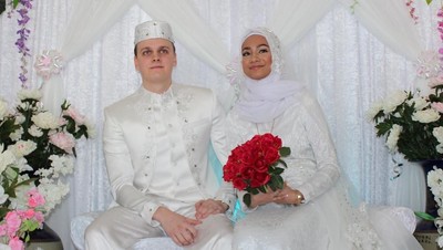 Potret Mesra Pernikahan Bule Norwegia dan Gadis Aceh yang Bikin Baper