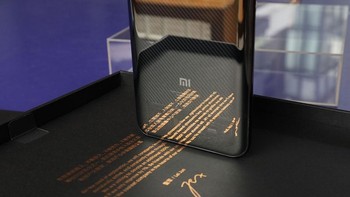 Ponsel ini dilepas seharga Rp 7 jutaan. Foto: Sina Mobile