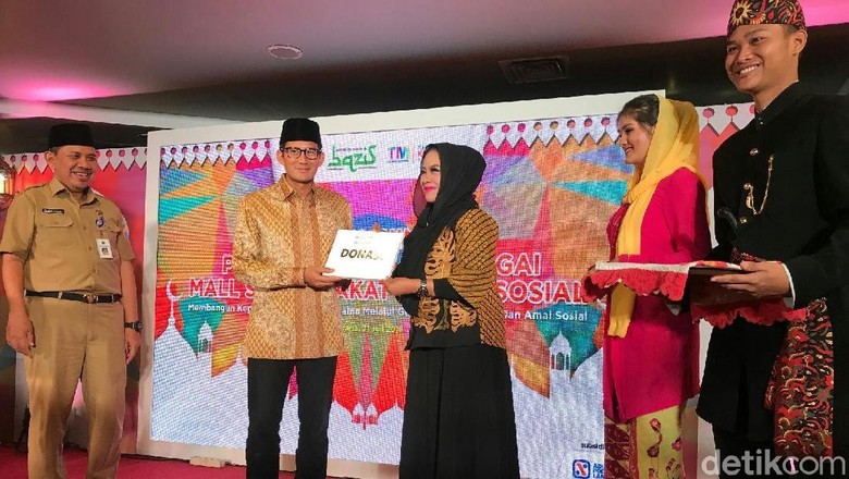 Sandi Yakin Mal Sadar Zakat Bisa Tekan Angka Kemiskinan di DKI Sandi Yakin Mal Sadar Zakat Bisa Tekan Angka Kemiskinan di DKI