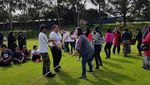 Foto: Serunya Lomba Balap Karung & Tarik Tambang di Perth