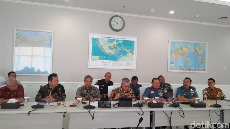 Kapal Kampus Penangkap 1 Ton Hiu Diamankan di Natuna Kapal Kampus Penangkap 1 Ton Hiu Diamankan di Natuna