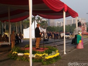Pimpin Upacara di Monas, Anies Minta Warga Sukseskan Asian Games