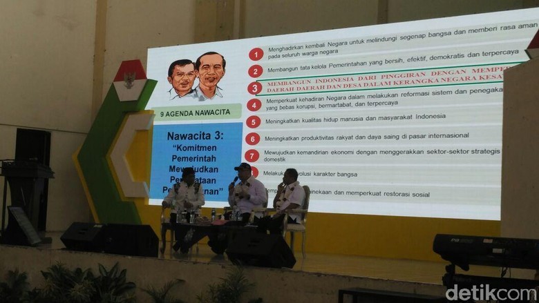 Menpar Arief Yahya saat menghadiri dialog nasional Indonesia Maju di Gunungkidul (Usman/detikTravel) Menpar Arief Yahya saat menghadiri dialog nasional Indonesia Maju di Gunungkidul (Usman/detikTravel)