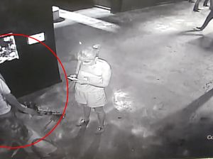 Viral Pencurian Hiu Pakai Kereta Bayi di Akuarium AS