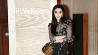Secara berturut-turut ia masuk dalam daftar selebriti paling kaya di China. Dok. Instagram/bingbing_fan