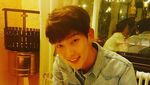 Kerennya Lee Joon Gi Saat Jualan Makanan hingga Makan Daging Panggang
