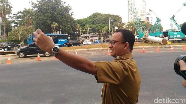 Anies Baswedan di kawasan Bundaran HI, Selasa (31/7/2018)