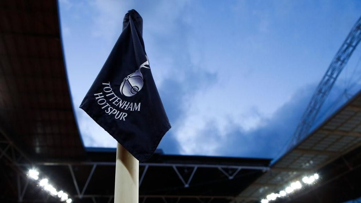 Tottenham diduga menjadi target baru Sheikh Jassim usai batal membeli MU. Foto: Julian Finney/Getty Images