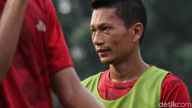Seleb-seleb yang Menikahi Ibu Angkat
