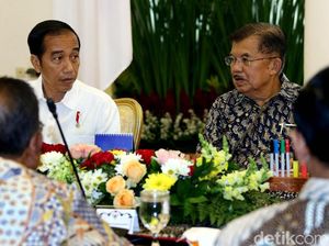 Politik Sepatu Lokal: JK, Sandiaga Hingga Jokowi