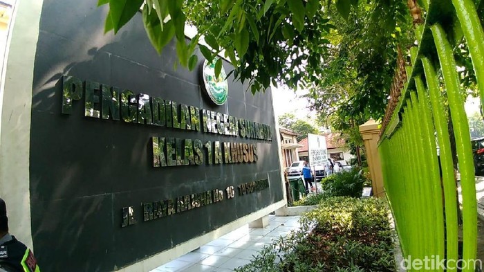Pengadilan Negeri (PN) Surabaya Jalan Arjuno