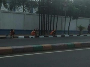Lurah: Pembatas Jalan Pasar Rebo Warna-warni Sejak 2017