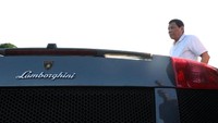 Selain Lamborghini ada juga Porsche hingga Mercedes Benz (Foto: Dok. Robinson Ninal/Presidential Photo/Handout via REUTERS)