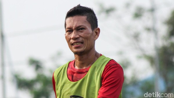 Kapten Persija Ismed Sofyan Fokus Latihan di Tengah Gosip Selingkuh