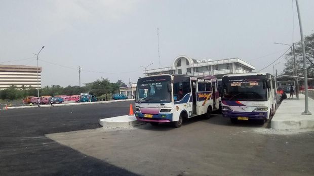 Terminal Depok dipindah sementara ke depan Stasiun Depok Baru