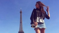 Potretnya saat di Paris (francescasofianovello/Instagram)