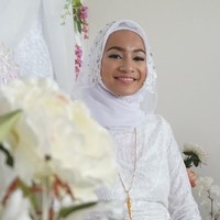Keluarga pihak laki nggak pernah menentang dan setuju banget, malah mereka menitipkan ke saya supaya Jarrand diajarkan agama Islam yang benar. Sebelum menikah, saya menelusuri dulu, walaupun bukan muslim dia nggak pernah merokok, nggak pernah minum alkohol, dan dia mau belajar Islam, tutur Syarifuddin. Foto: Instagram