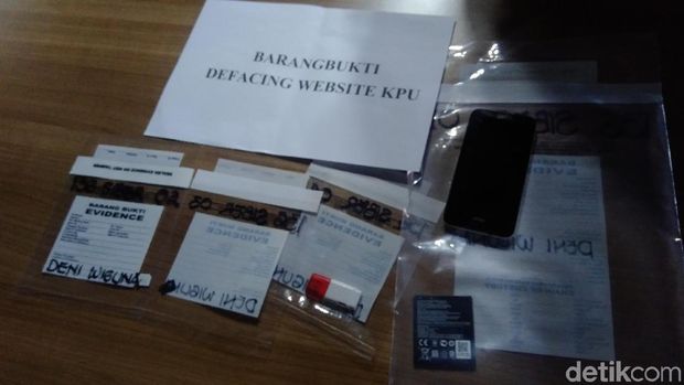  Tim Direktorat Tindak Pidana Siber Bareskrim Polri merilis penangkapan pelaku peretasan situs KPU Jawa Barat