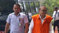 Pengusaha sekaligus tersangka kasus suap PLTU Riau-1 Johannes Budisutrisno Kotjo kembali jalani pemeriksaan lanjutan di Gedung KPK, Jakarta, Selasa (31/7/2018).
