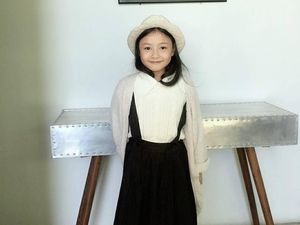 Kenalan dengan Hanna, Desainer Busana Muslim Termuda Usianya 10 Tahun