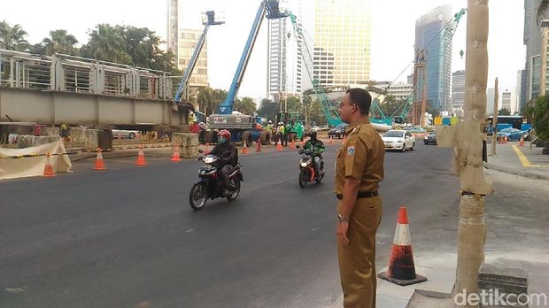 Anies Baswedan di kawasan Bundaran HI, Selasa (31/7/2018)