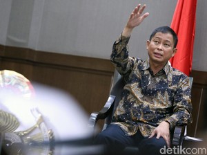 Jonan Minta Bupati/Wali Kota Bantu Bangun SPBU Listrik