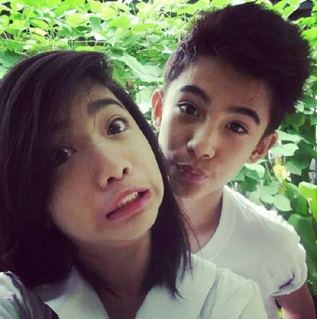 Tak sedikit netizen terkejut, karena pada postingannya itu, Arar menuliskan jika dirinya yang dulu memiliki wajah tampan ini kerap digoda oleh teman wanitanya. Foto: Facebook