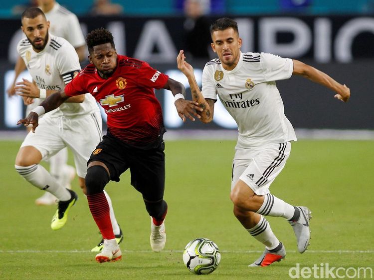 Real Madrid Awali Pramusim dengan Kekalahan atas MU