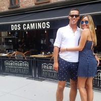 Yang lucu adalah ketika kamu kembali ke teman-teman lama kami mereka terkejut melihat kami masih sama, kecuali kami hampir tidak pernah berhenti tersenyum, tambah Sarah. Foto: Instagram @scubalot