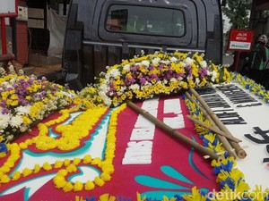 Karangan Bunga Tak Dipasang di RS Tempat Kahiyang Melahirkan