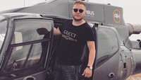 Tak cukup pesawat jet pribadi, terkadang mereka juga naik helikopter. Meski sewanya mahal, tapi sekali lagi, uang bukanlah masalah buat mereka. (Instagram/@richrussiankids)