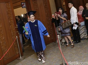 Pasca Raih Gelar Magister, Ashanty Belum Ingin Kuliah Lagi