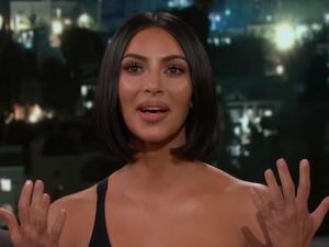 Kim Kardashian Pasang Kuda-kuda Sebelum Dinyinyiri Soal Anak