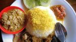 Sarapan Mantap Nasi Bhuk Khas Madura dengan Lauk Komplet