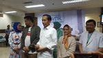 Potret Jokowi Umumkan Kelahiran Putri Kahiyang Ayu