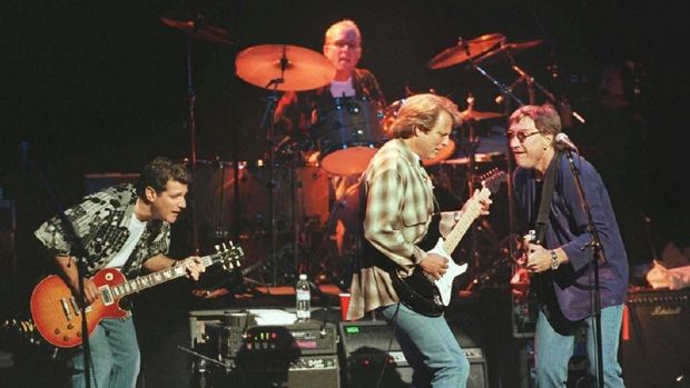 Dari U2 Hingga Coldplay, Ini Daftar 8 Band Terkaya di Dunia