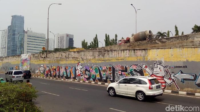 Mural Asian Games 2018 di salah satu jalan Jakarta (Peti/detikcom) Mural Asian Games 2018 di salah satu jalan Jakarta (Peti/detikcom)