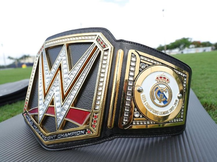 Real Madrid dan Para Kampiun yang Dapat Sabuk Juara dari Triple H