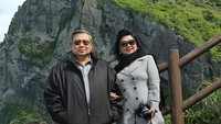 SBY dan Ani Yudhoyono tidak kalah dengan pasangan traveler lain yang traveling romantis ke Jeju, Korea Selatan. Menikmati kebersamaan, kata Ani Yudhoyono (@aniyudhoyono/Instagram)