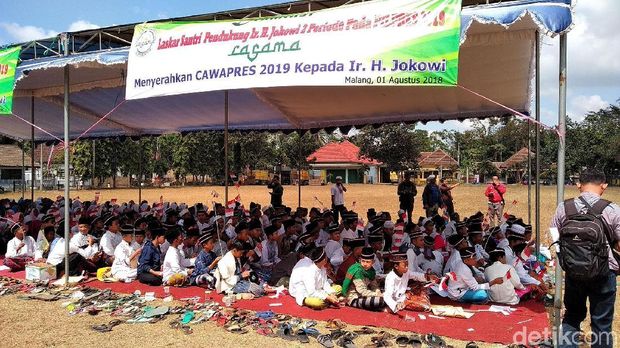 Laskar Santri di Malang Deklarasi Dukung Jokowi 2 Periode